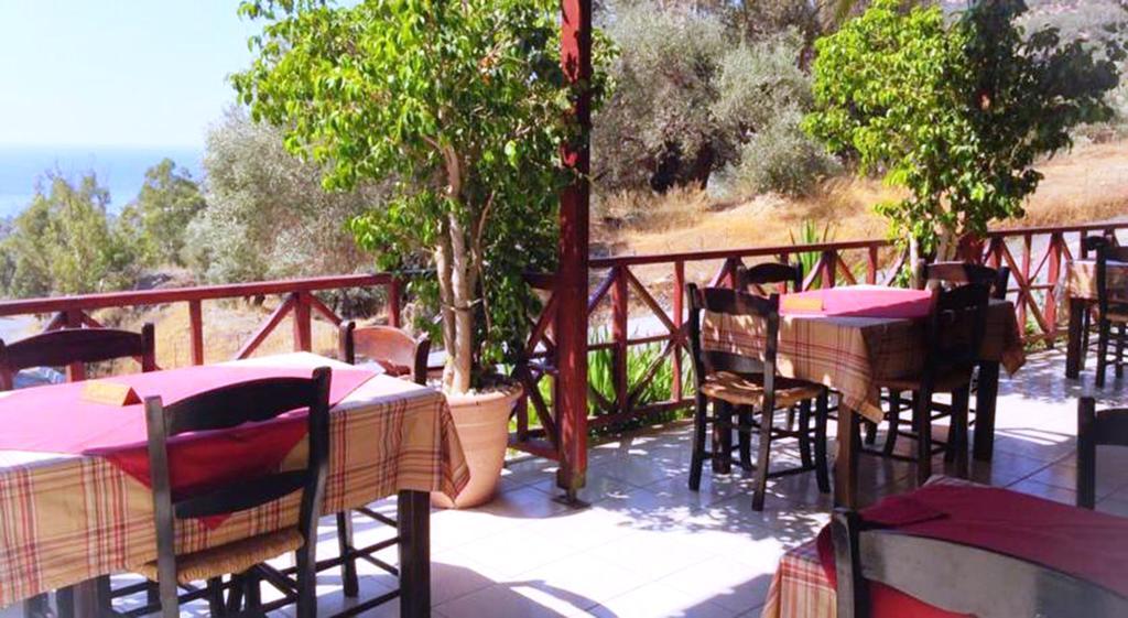 Saint George Hotel Rodhákinon Bagian luar foto